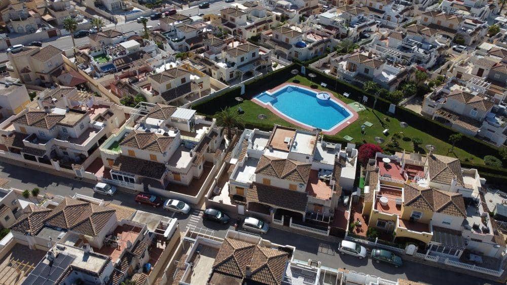 3 sovrum Radhus till salu i Orihuela Costa - 189 995 € (Ref: 9778078)