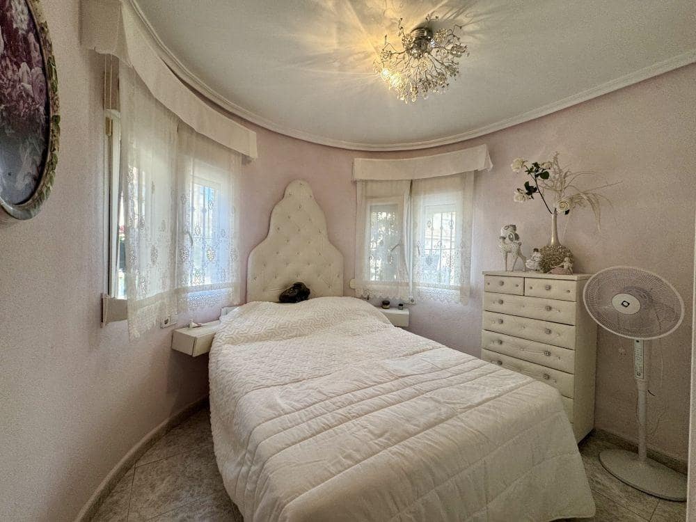 3 Zimmer Villa zu verkaufen in Orihuela Costa - 224.995 € (Ref: 9804264)