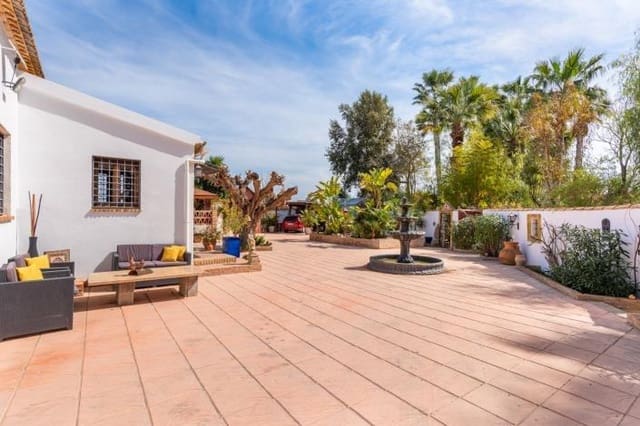 4 bedroom Villa for sale in Daya Nueva with garage - € 595,000 (Ref: 9813303)