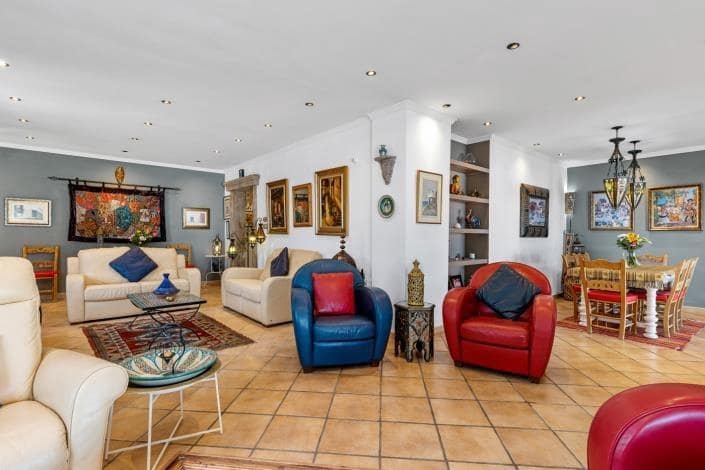 4 bedroom Villa for sale in Daya Nueva with garage - € 595,000 (Ref: 9813303)