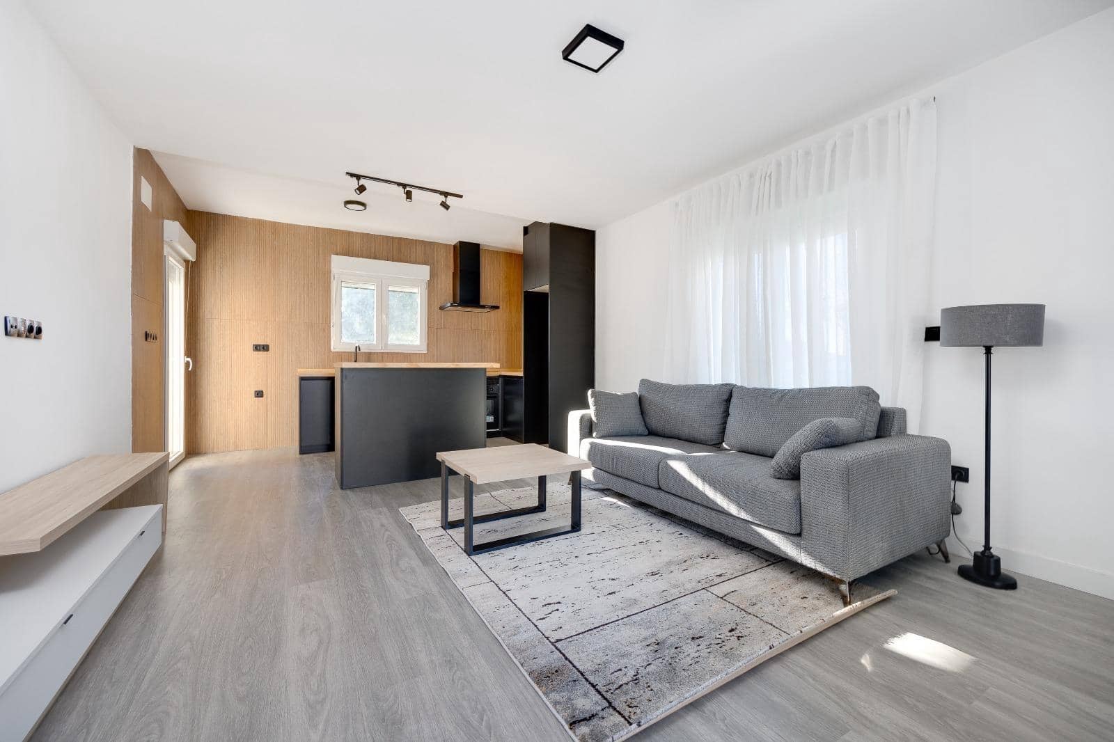 4 slaapkamer Villa te koop in San Luis met garage - € 400.000 (Ref: 9813304)