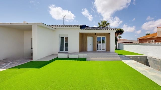 4 slaapkamer Villa te koop in San Luis, Torrevieja met garage - € 400.000 (Ref: 9813304)