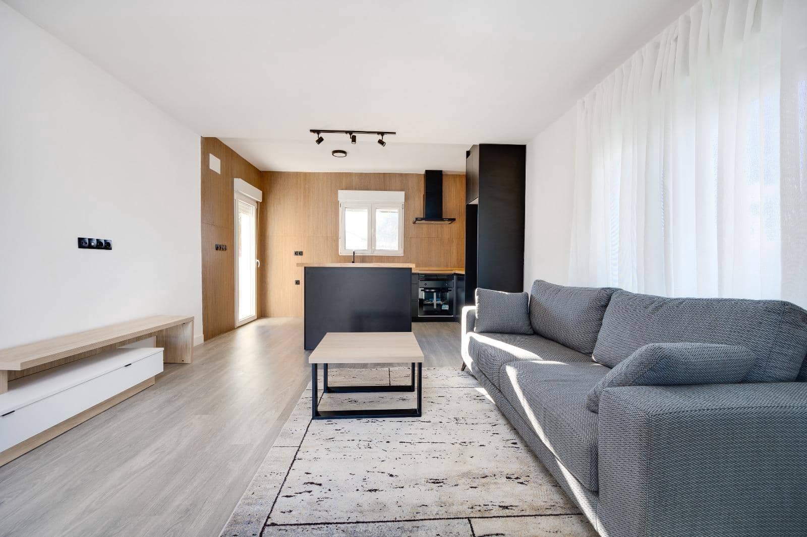 4 slaapkamer Villa te koop in San Luis met garage - € 400.000 (Ref: 9813304)