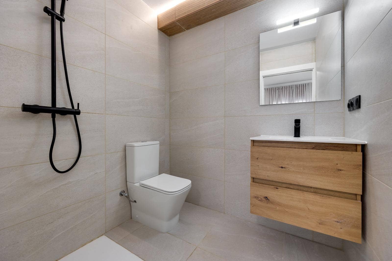 4 slaapkamer Villa te koop in San Luis met garage - € 400.000 (Ref: 9813304)