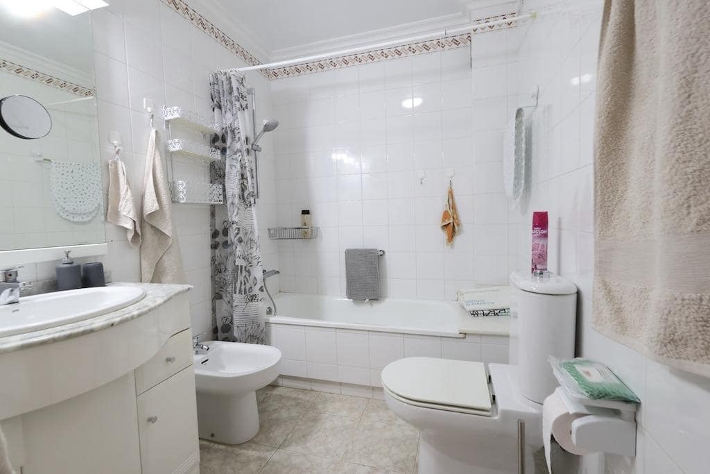 2 soveværelse Lejlighed til salg i Playa Flamenca - € 169.000 (Ref: 9813306)