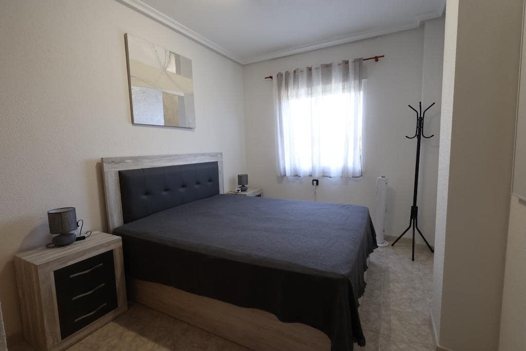 2 soveværelse Lejlighed til salg i Playa Flamenca - € 169.000 (Ref: 9813306)