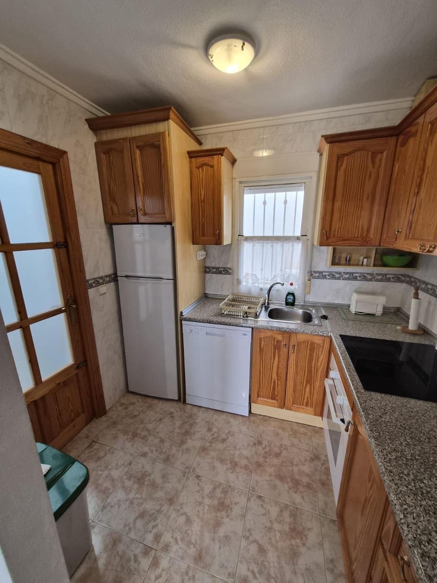 Chalet de 5 habitaciones en Playa Flamenca en venta - 278.000 € (Ref: 9822867)