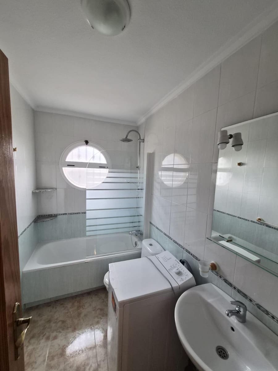 Chalet de 5 habitaciones en Playa Flamenca en venta - 278.000 € (Ref: 9822867)