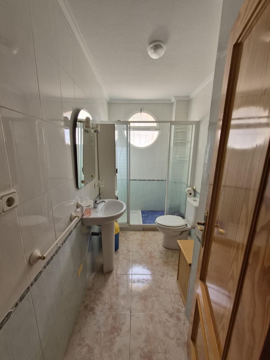 Chalet de 5 habitaciones en Playa Flamenca en venta - 278.000 € (Ref: 9822867)