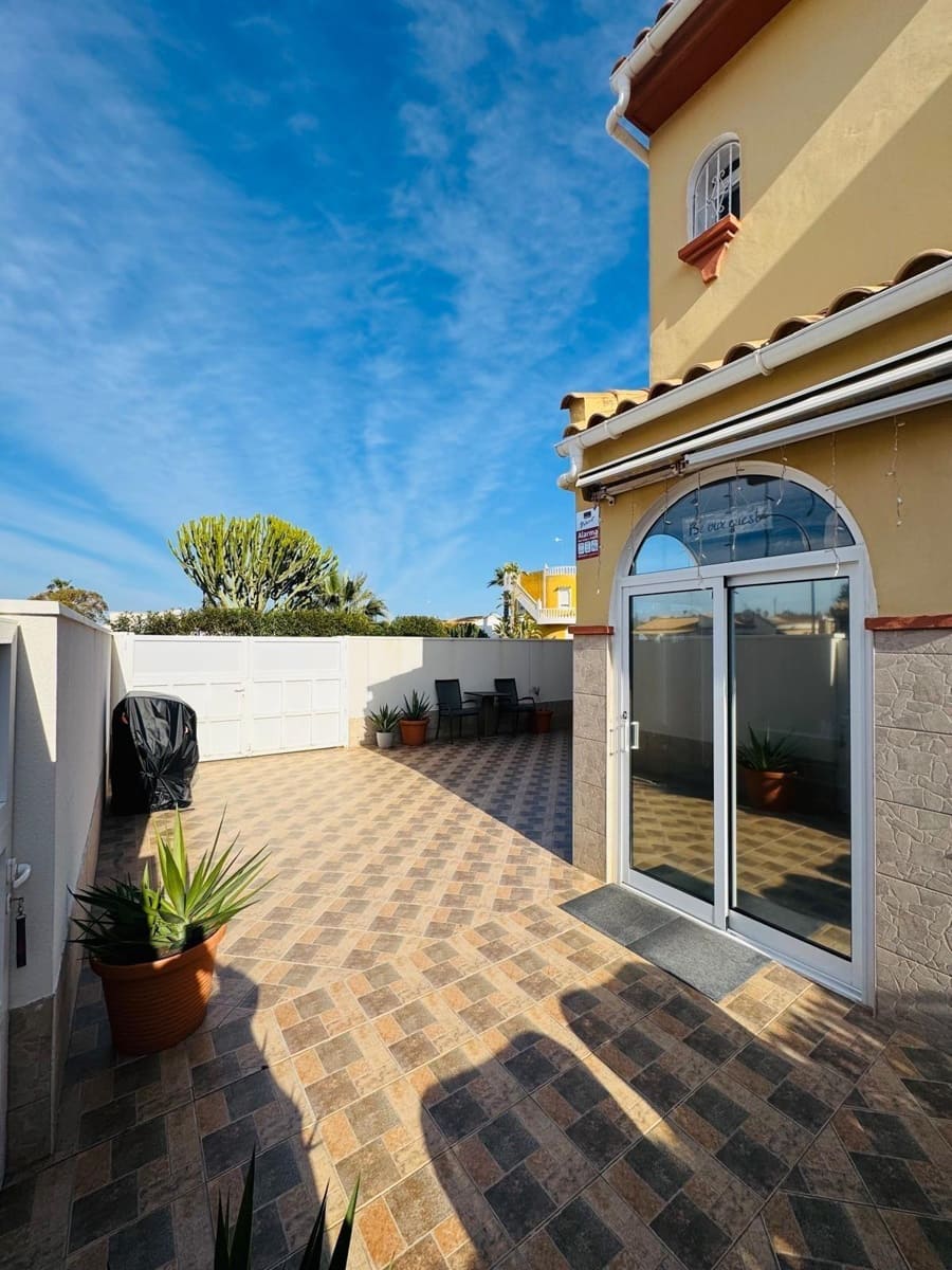 3 soveværelse Rækkehus til salg i La Florida - € 229.000 (Ref: 9822868)