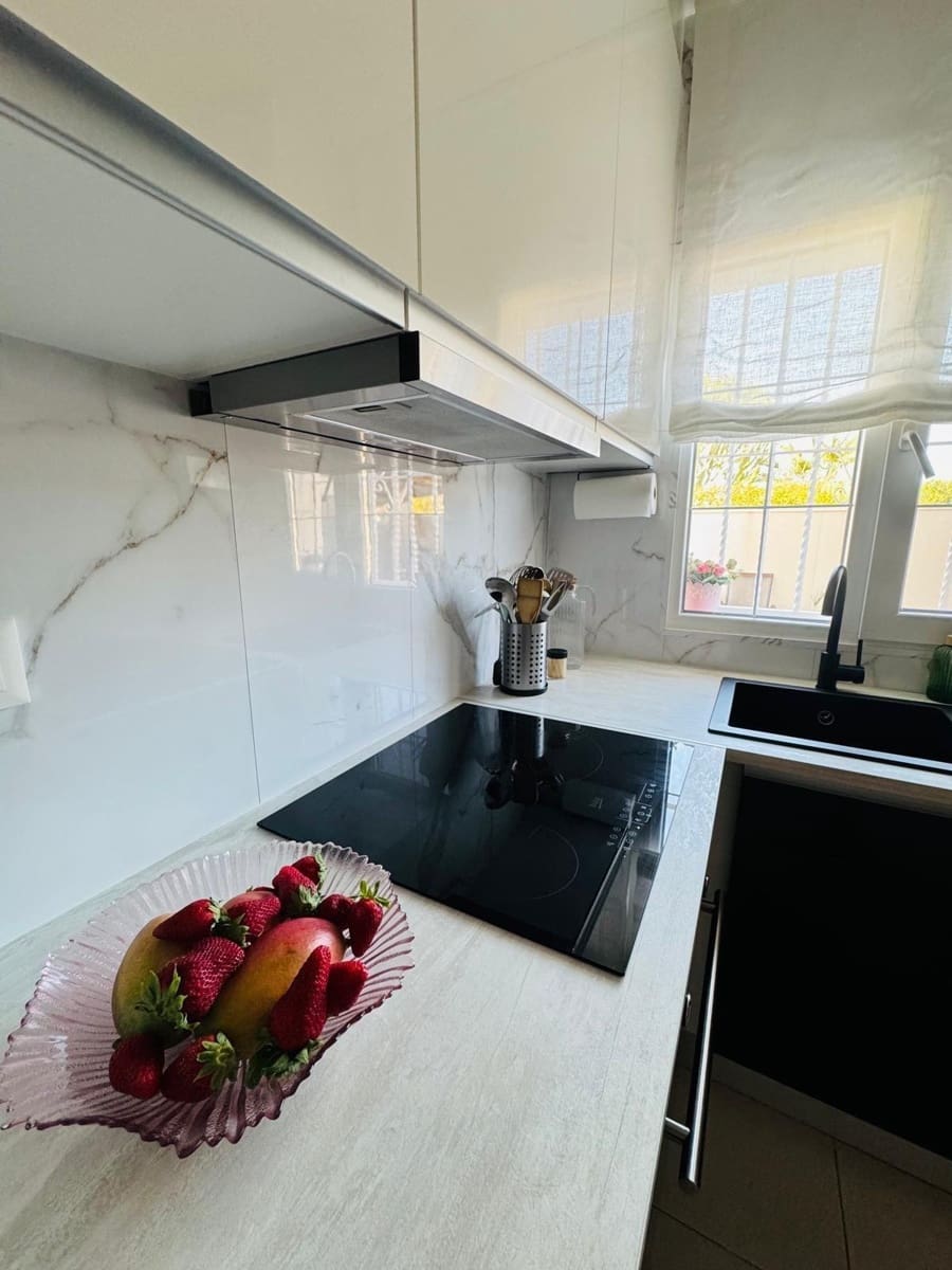 3 soveværelse Rækkehus til salg i La Florida - € 229.000 (Ref: 9822868)