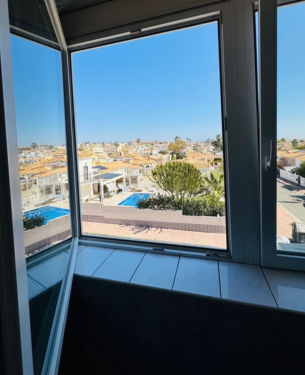 3 soveværelse Rækkehus til salg i La Florida - € 229.000 (Ref: 9822868)