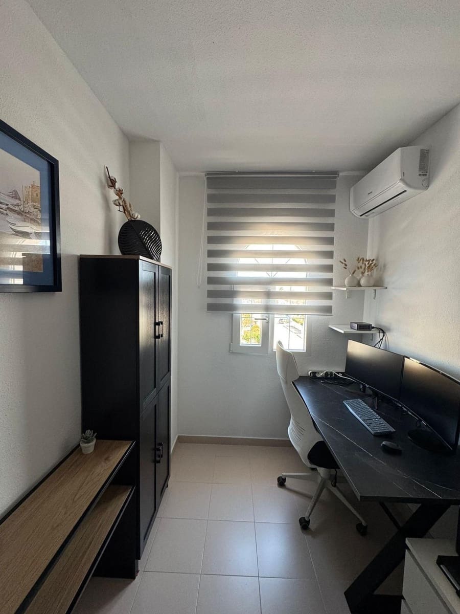 3 soveværelse Rækkehus til salg i La Florida - € 229.000 (Ref: 9822868)