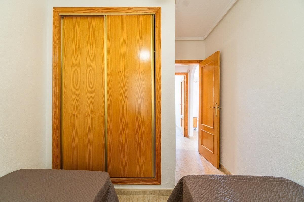 2 makuuhuone Bungalow myytävänä paikassa Orihuela Costa - 159 000 € (Ref: 9843355)