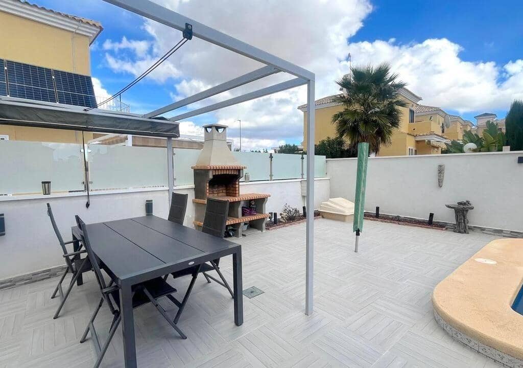 3 bedroom Villa for sale in Lo Crispin with pool - € 312,995 (Ref: 9855398)