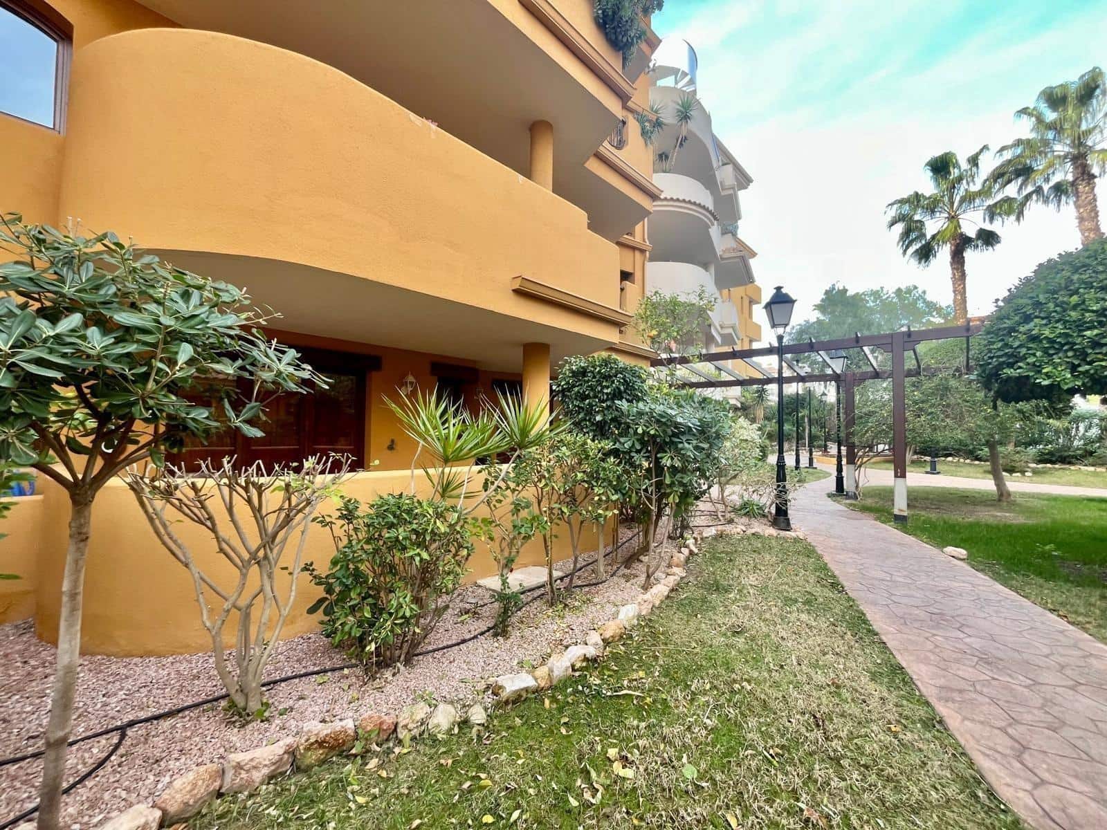 2 bedroom Apartment for sale in Punta Prima with garage - € 225,000 (Ref: 9866966)