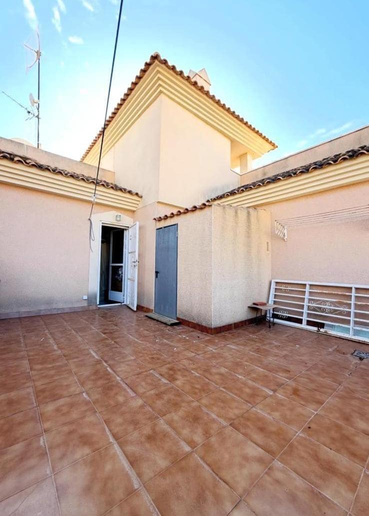 2 makuuhuone Rivitalo myytävänä paikassa La Florida - 179 900 € (Ref: 9866972)