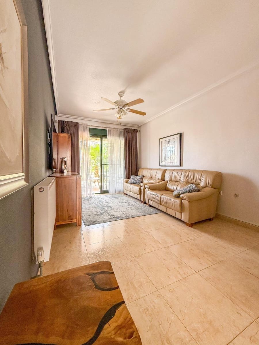 3 quarto Apartamento para venda em Campoamor com piscina - 255 000 € (Ref: 9866974)