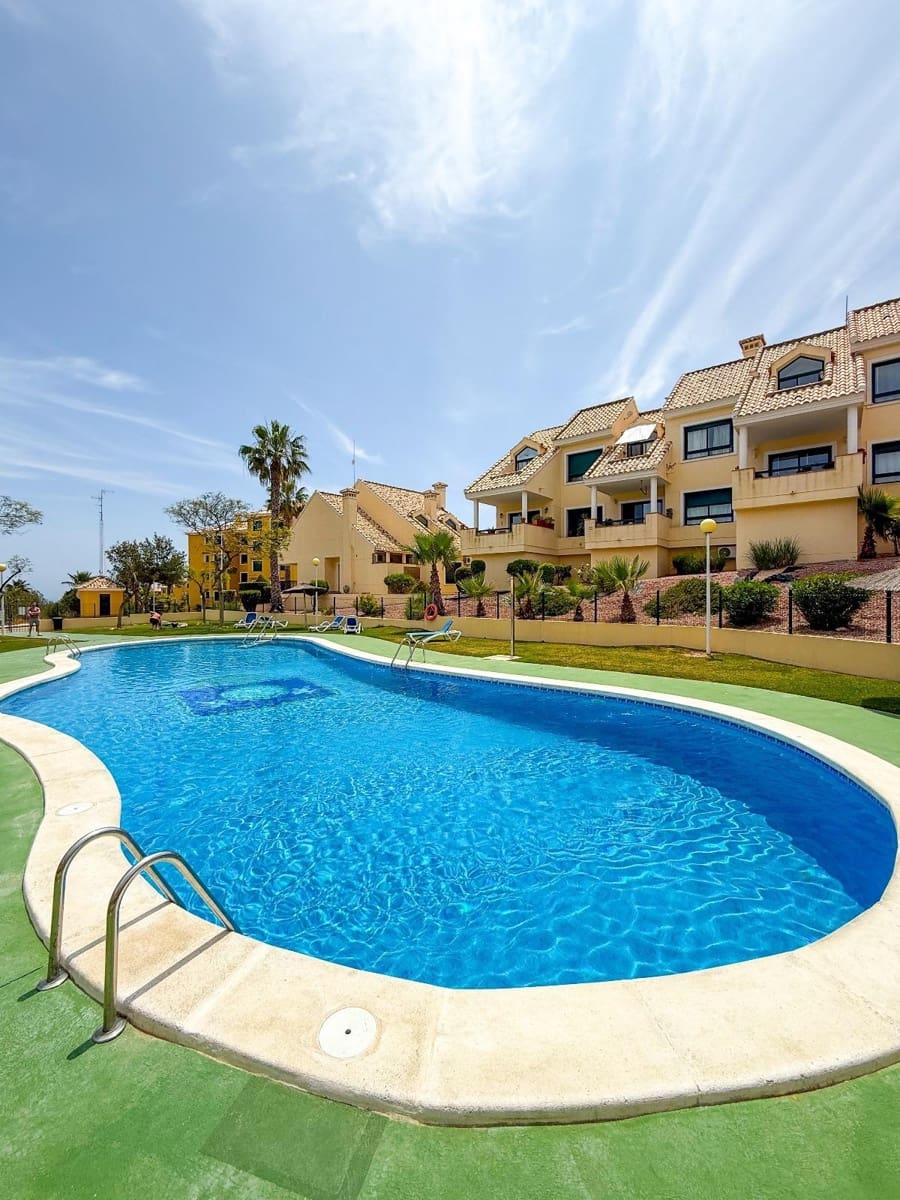 3 quarto Apartamento para venda em Campoamor com piscina - 255 000 € (Ref: 9866974)