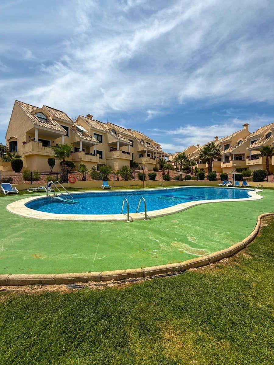3 quarto Apartamento para venda em Campoamor com piscina - 255 000 € (Ref: 9866974)