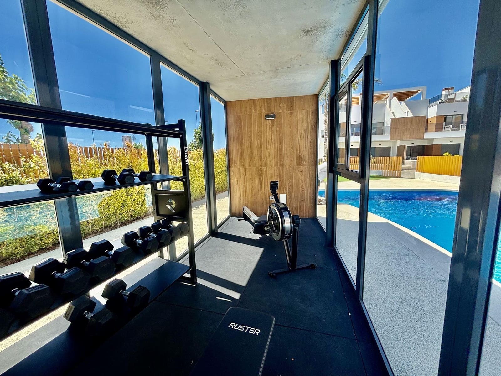 2 Zimmer Apartment zu verkaufen in Pilar de la Horadada mit Pool - 330.000 € (Ref: 9892299)