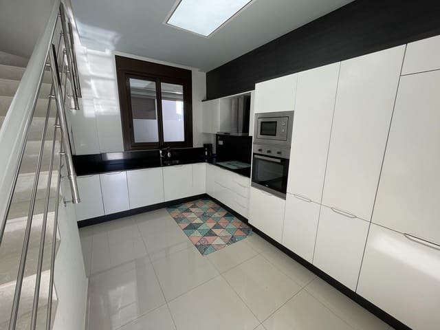 2 soverom Rekkehus til salgs i Orihuela Costa, Orihuela med svømmebasseng - € 284 000 (Ref: 9892304)