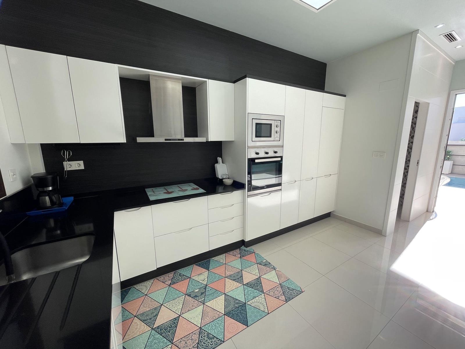 2 makuuhuone Rivitalo myytävänä paikassa Orihuela Costa mukana uima-altaan - 284 000 € (Ref: 9892304)