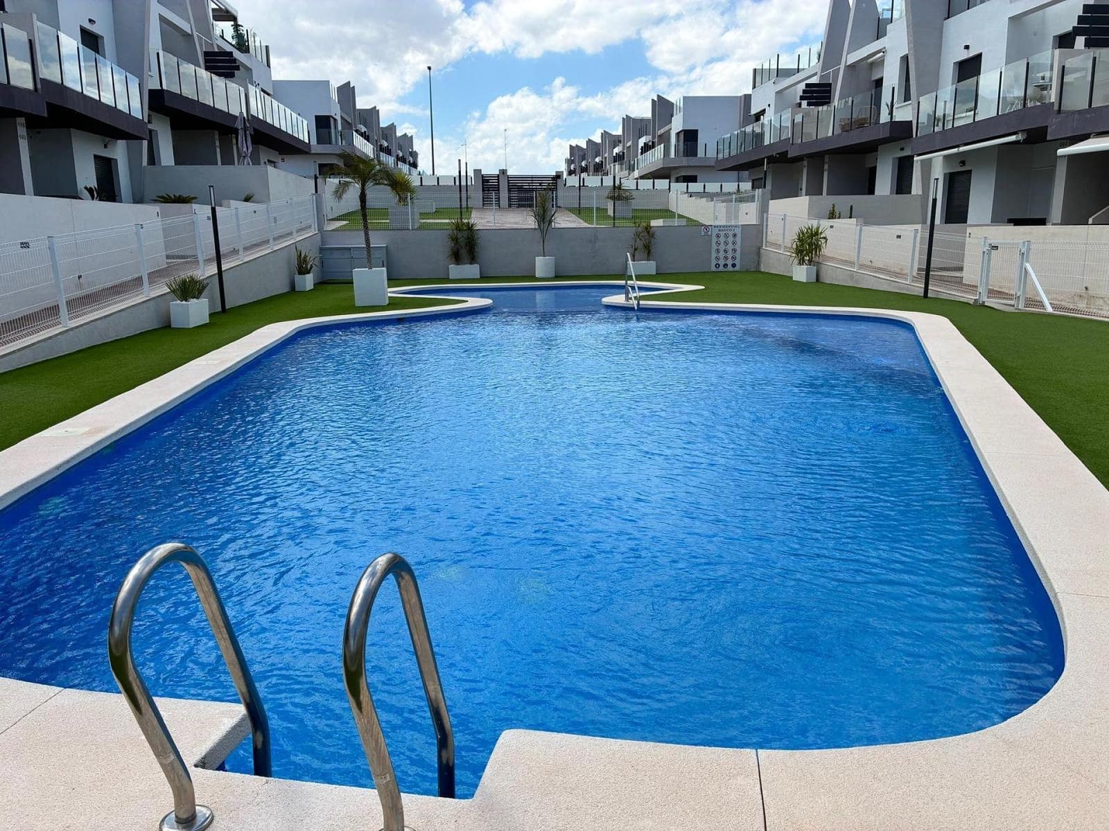 2 chambre Appartement à vendre à San Miguel de Salinas avec piscine - 299 000 € (Ref: 9892306)
