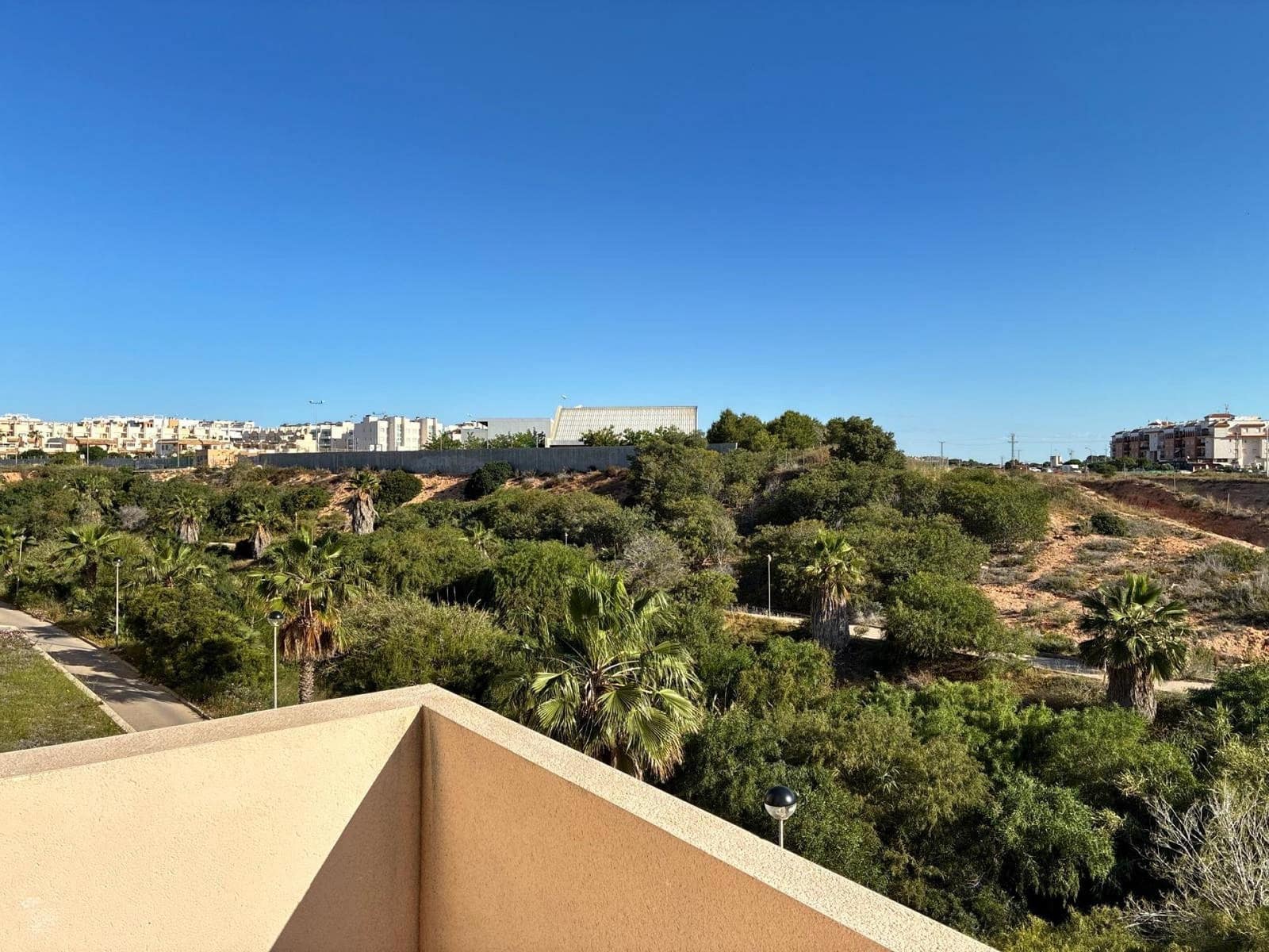 Apartamento de 3 habitaciones en Playa Flamenca en venta con piscina - 324.900 € (Ref: 9892307)