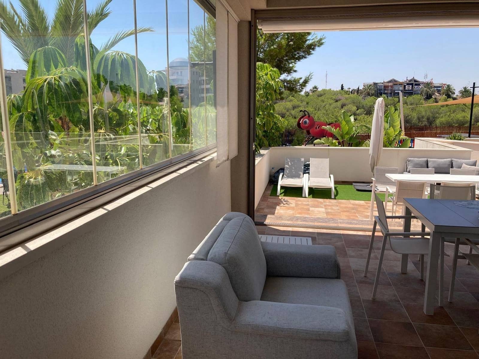 2 soverom Leilighet til salgs i Los Dolses med svømmebasseng garasje - € 340 000 (Ref: 9892309)