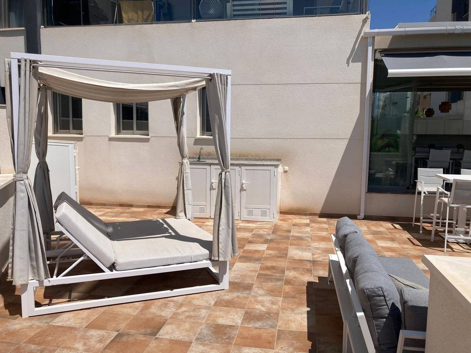 2 soverom Leilighet til salgs i Los Dolses med svømmebasseng garasje - € 340 000 (Ref: 9892309)