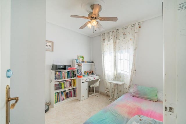 3 slaapkamer Bungalow te koop in Playa Flamenca, Orihuela - € 229.000 (Ref: 9893825)
