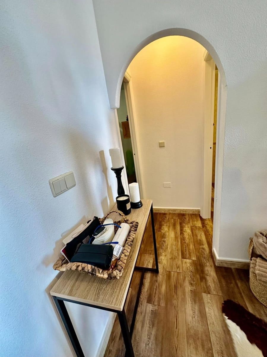 2 bedroom Penthouse for sale in Orihuela Costa - € 199,000 (Ref: 9903873)