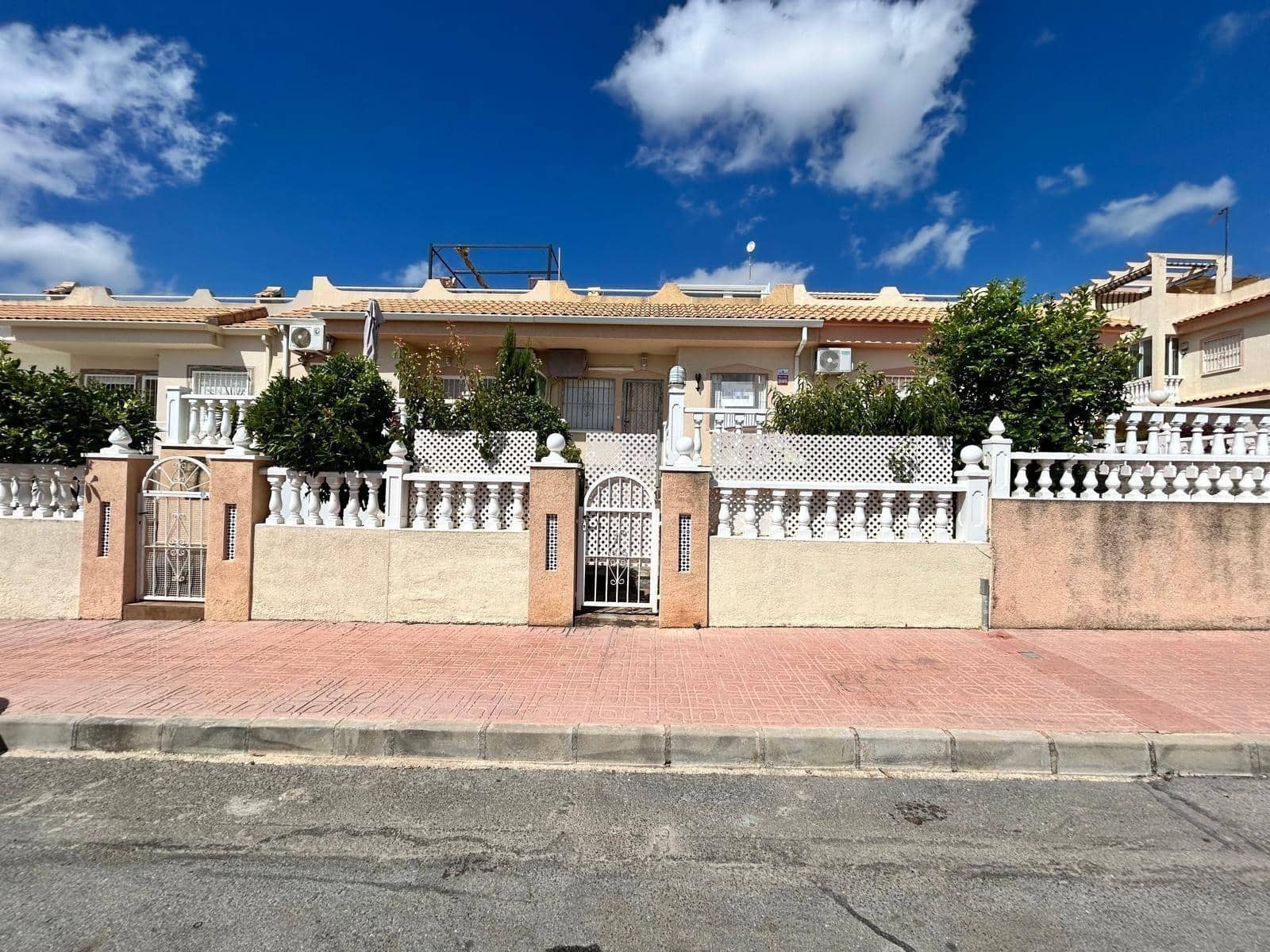 2 soveværelse Bungalow til salg i La Florida - € 145.000 (Ref: 9907532)