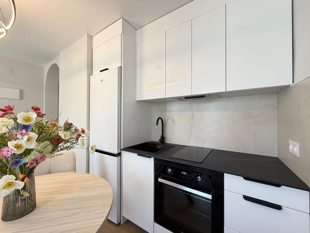 1 sovrum Lägenhet till salu i Las Filipinas - 125 000 € (Ref: 9915783)