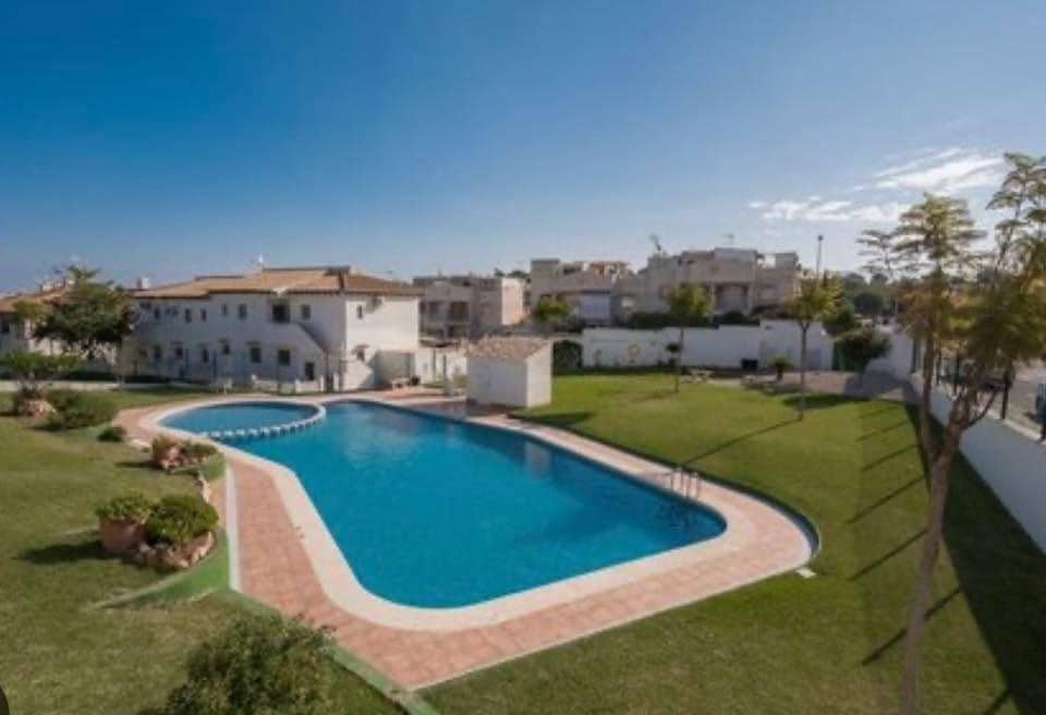 2 bedroom Bungalow for sale in Los Balcones - € 129,990 (Ref: 9922267)