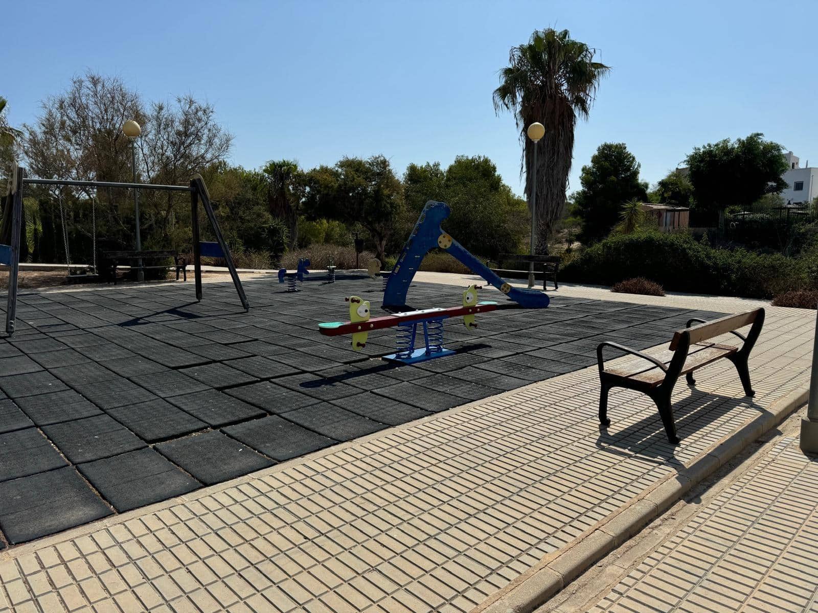 2 Zimmer Bungalow zu verkaufen in Los Balcones mit Pool - 139.900 € (Ref: 9936365)