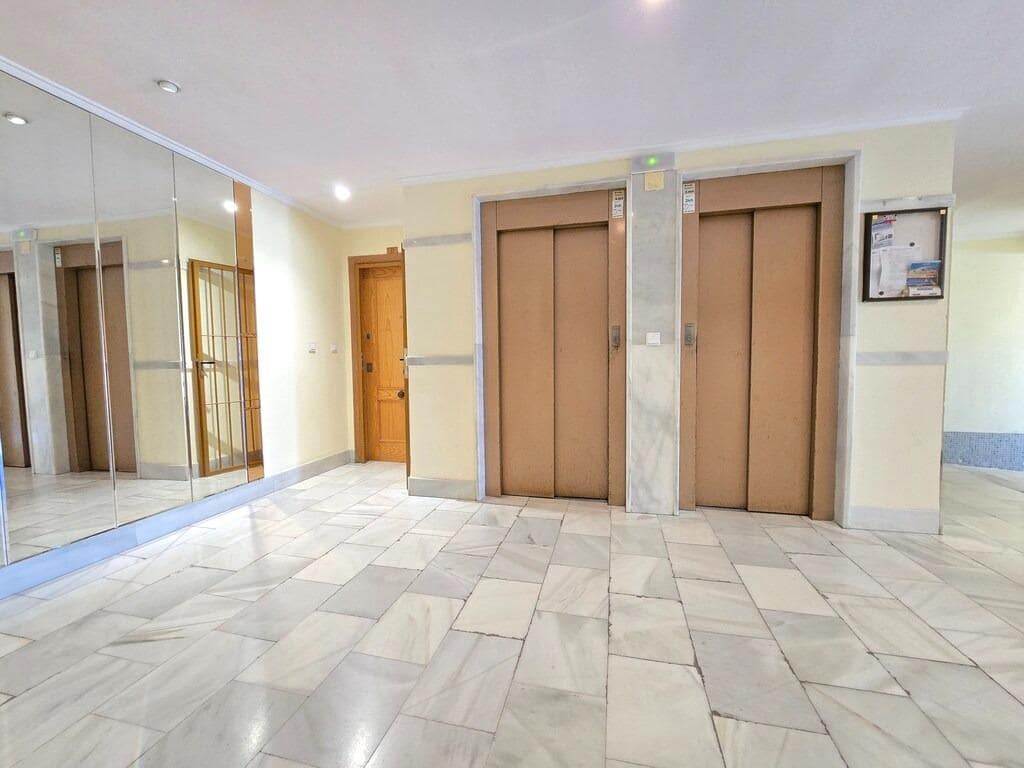 Apartamento de 1 habitación en Torrevieja en venta - 116.000 € (Ref: 9939930)
