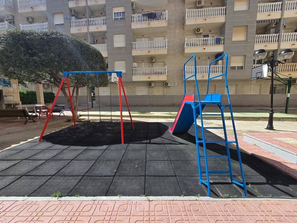 Apartamento de 1 habitación en Torrevieja en venta - 116.000 € (Ref: 9939930)
