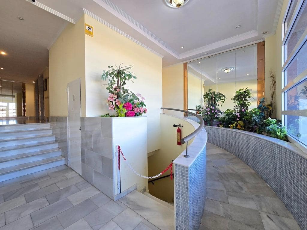 Apartamento de 1 habitación en Torrevieja en venta - 116.000 € (Ref: 9939930)