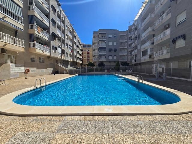 Apartamento de 1 habitación en Centro, Torrevieja en venta - 116.000 € (Ref: 9939930)