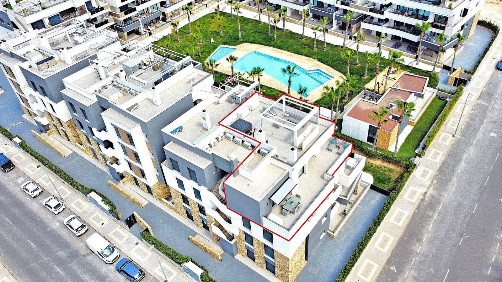 3 sypialnia Penthouse na sprzedaż w Orihuela Costa z basenem garażem - 539 000 € (Ref: 9939935)