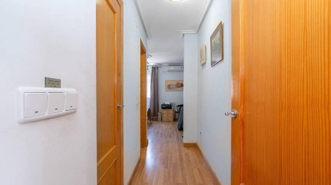 6 Zimmer Villa zu verkaufen in Los Balcones mit Pool - 610.000 € (Ref: 9942480)