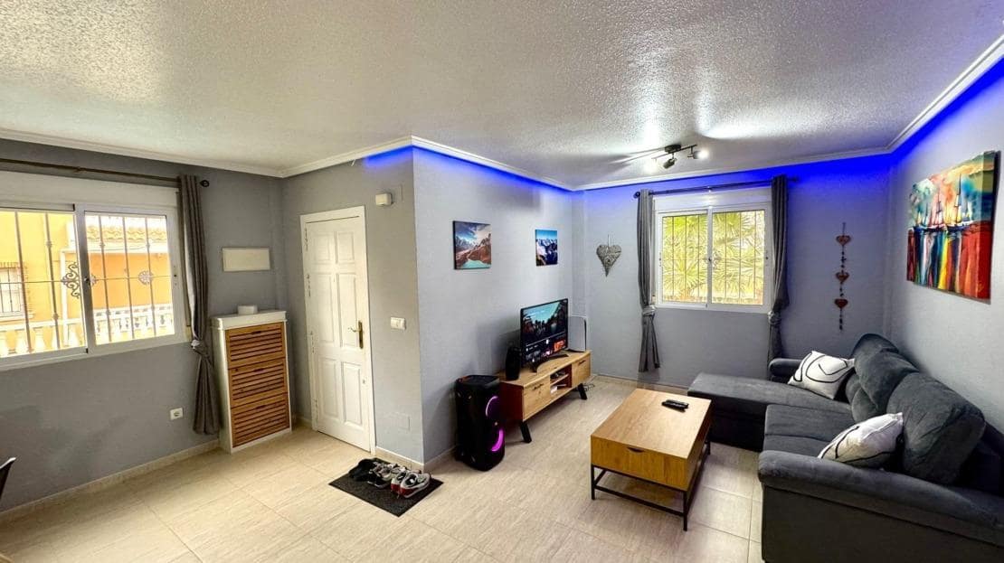 3 soveværelse Lejlighed til salg i Dona Pepa med swimmingpool - € 289.000 (Ref: 9942481)