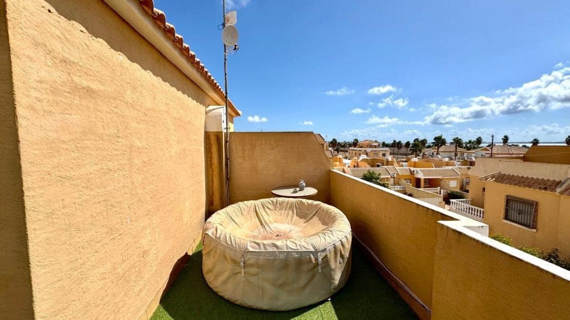 3 soveværelse Lejlighed til salg i Dona Pepa med swimmingpool - € 289.000 (Ref: 9942481)