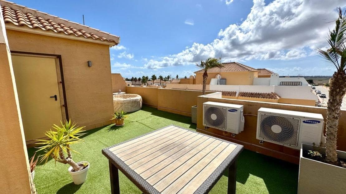 3 soveværelse Lejlighed til salg i Dona Pepa med swimmingpool - € 289.000 (Ref: 9942481)
