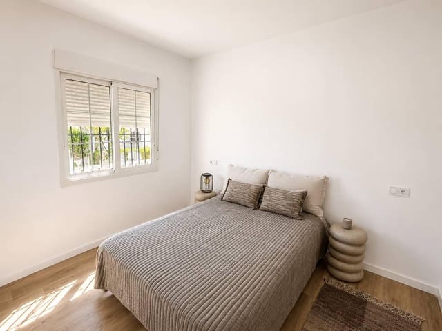 3 bedroom Apartment for sale in Los Altos with pool - € 239,000 (Ref: 9945672)
