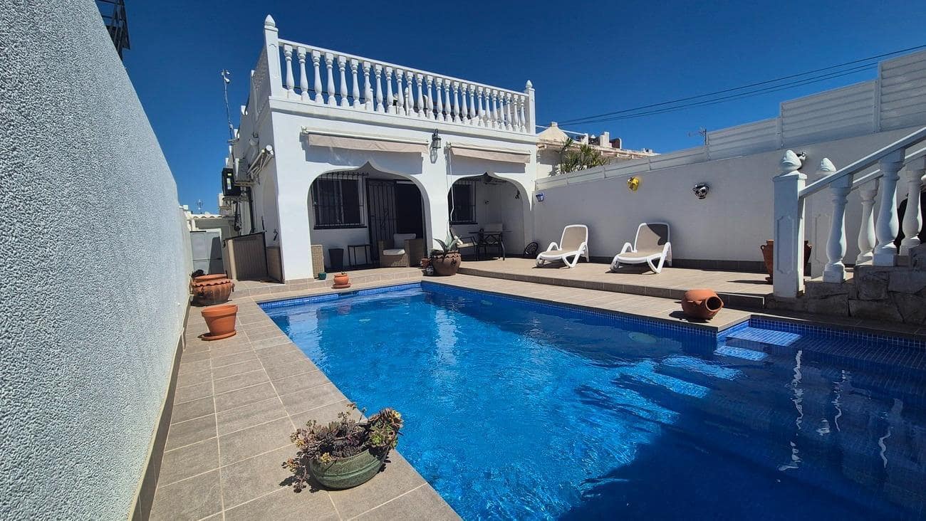 2 sypialnia Bungalow na sprzedaż w San Miguel de Salinas z basenem - 240 000 € (Ref: 9945677)