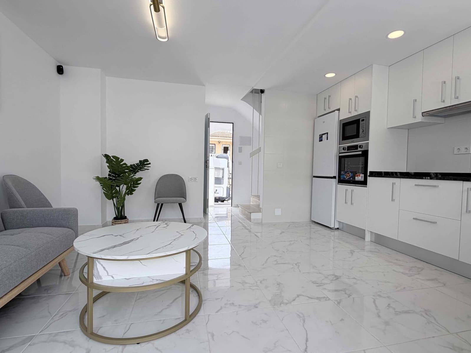 3 makuuhuone Huoneisto myytävänä paikassa Los Balcones mukana uima-altaan - 229 000 € (Ref: 9947883)