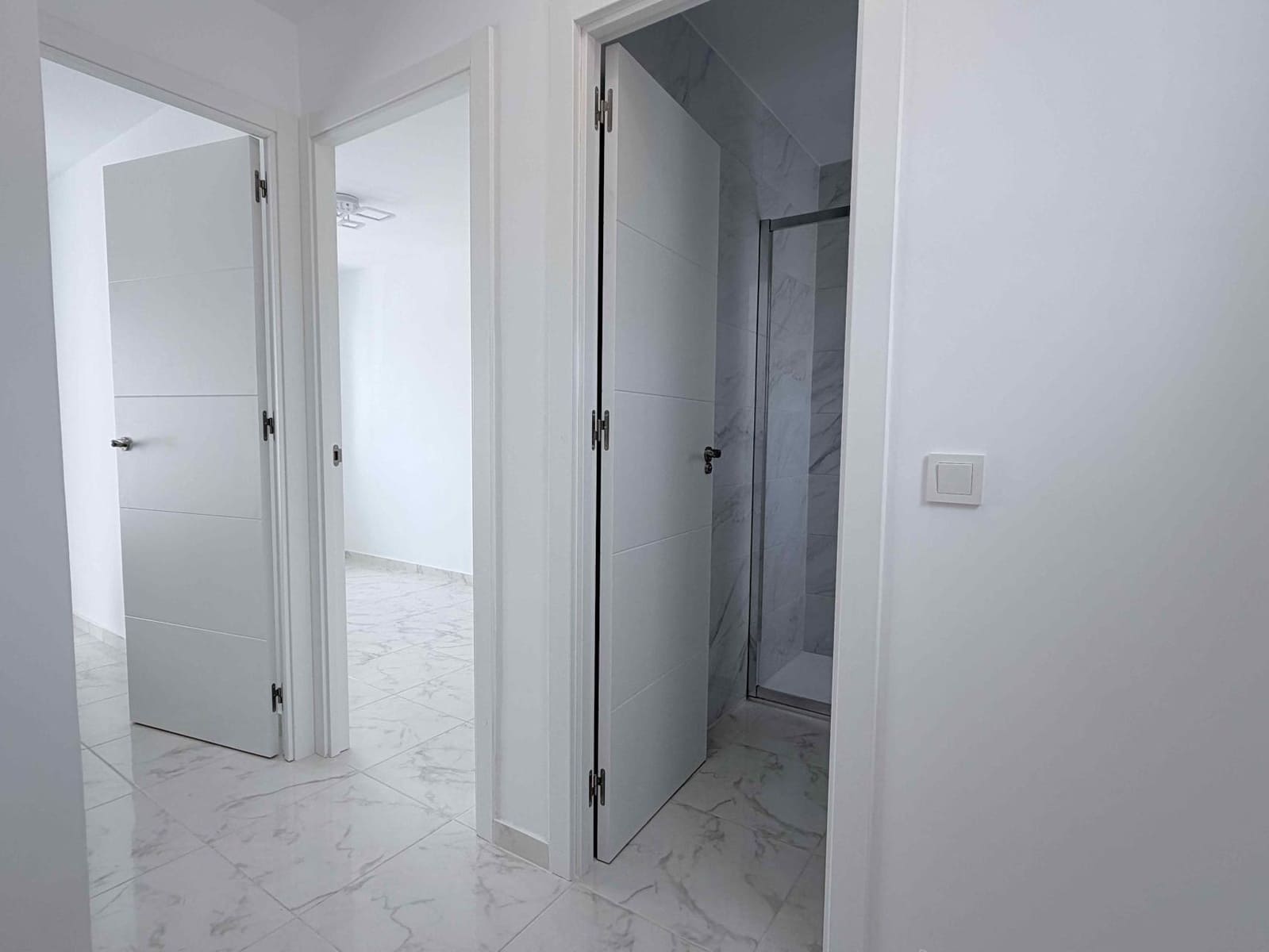 3 makuuhuone Huoneisto myytävänä paikassa Los Balcones mukana uima-altaan - 229 000 € (Ref: 9947883)
